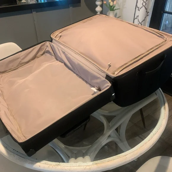 Briggs & Riley Large Travel Duffel Bag - Picture 9 of 16